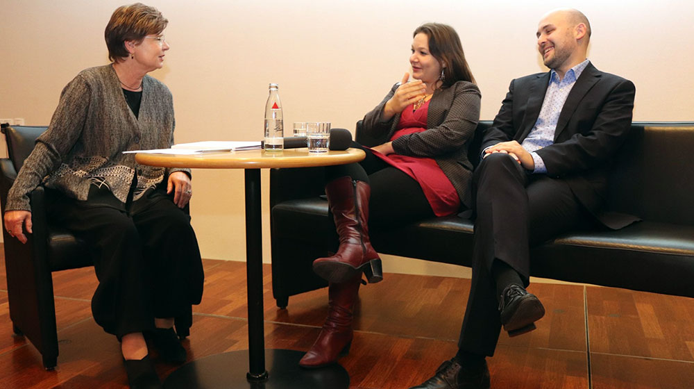 Digitize or die? Dr. Barbara Kappenberg im Gespräch mit Prof. Dr. Doris Aschenbrenner und Dr. Ralph Müller-Eiselt