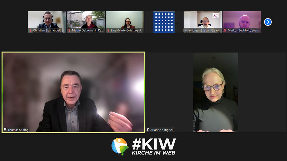 Prof. Dr. Thomas Söding im Gespräch mit Ariadne Klingbeil beim Abendgespräch bei #KIW23(Screenshot: Christian Schnaubelt)